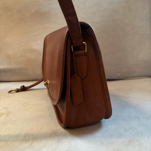 Vintage Coach NYC British tan city bag - Picture 4 of 13